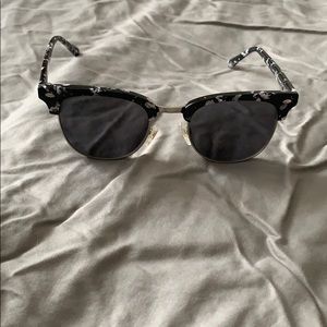 Diff Black/White/Silver Sunglasses Barry